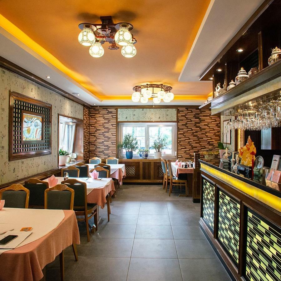 Gaststaette Lin Garden Hotel Untergruppenbach Kültér fotó