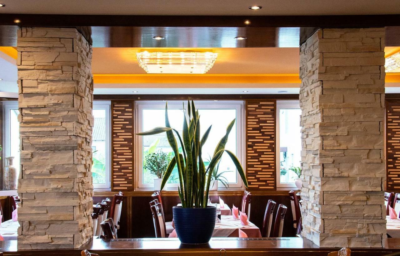 Gaststaette Lin Garden Hotel Untergruppenbach Kültér fotó